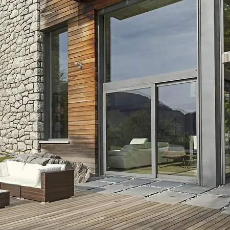 House In A Cozy Place * Perledo
