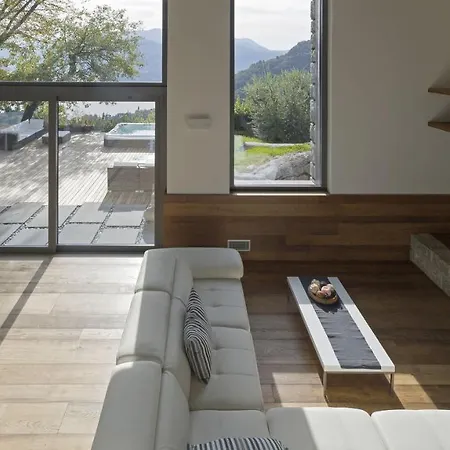 House In A Cozy Place * Perledo